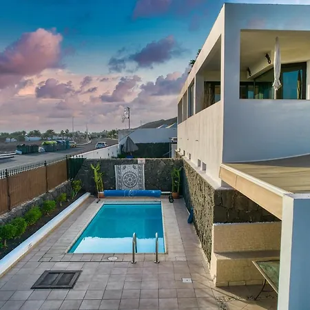 別荘 Casa Efesto - Private Pool, Air-con And Bbq By Lanzarote *