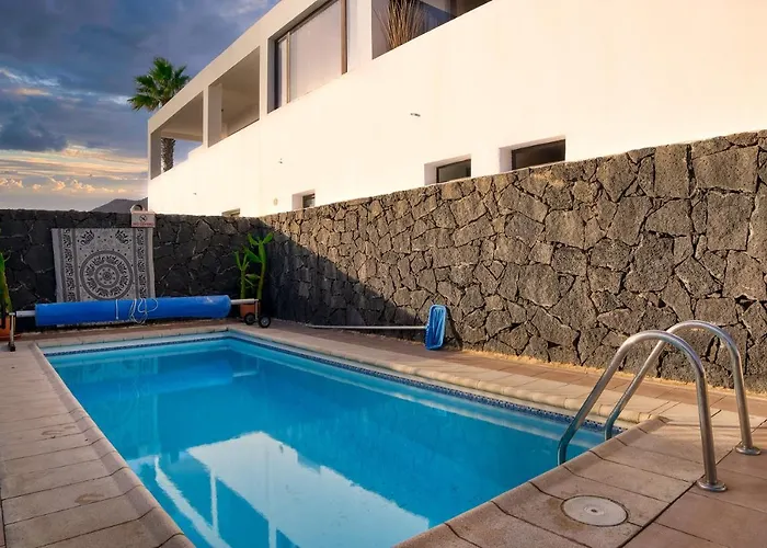 Casa Efesto - Private Pool, Air-con And Bbq By Lanzarote 펜션 *